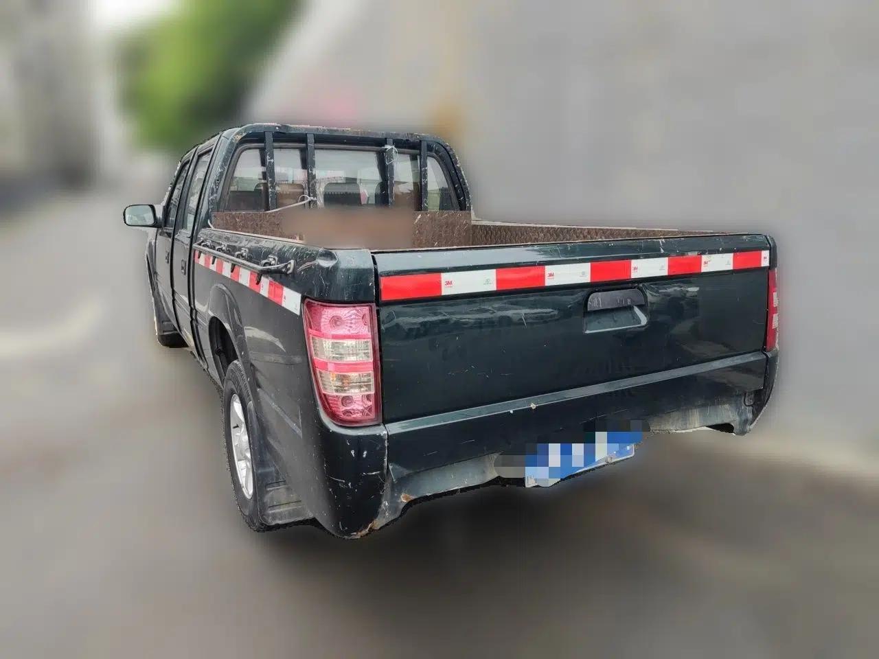JMC Baodian 2018 2.9T New Value-Packed Two-Wheel-Drive Diesel Comfort Version with Extended Cargo Bed – JX4D30B5L — миниатюра 4