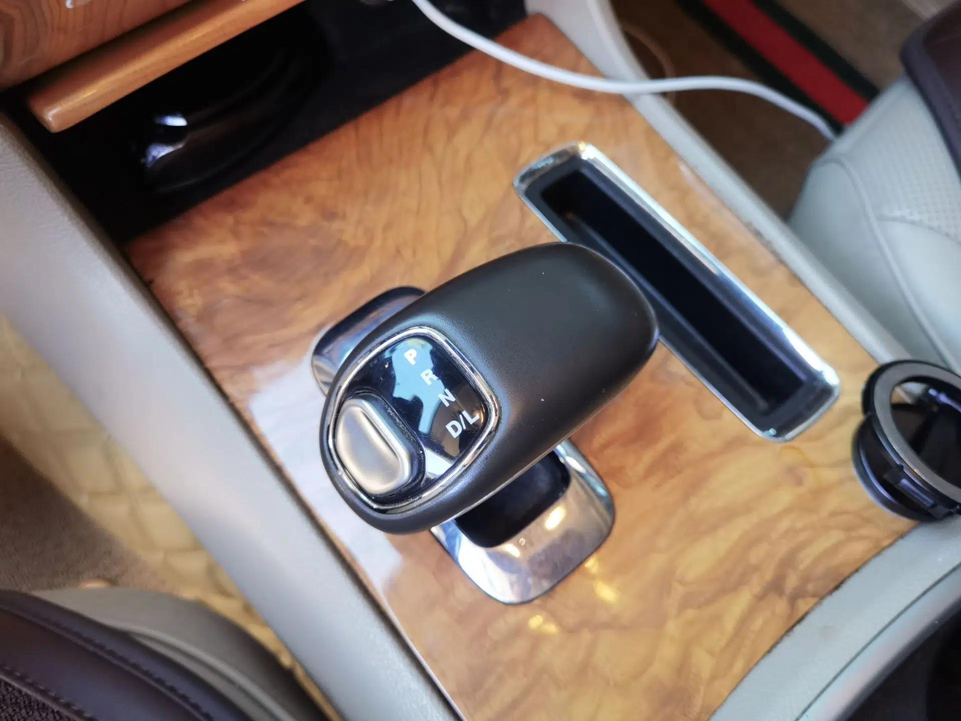Chrysler 300C 2013 3.6L Luxury Edition — миниатюра 15