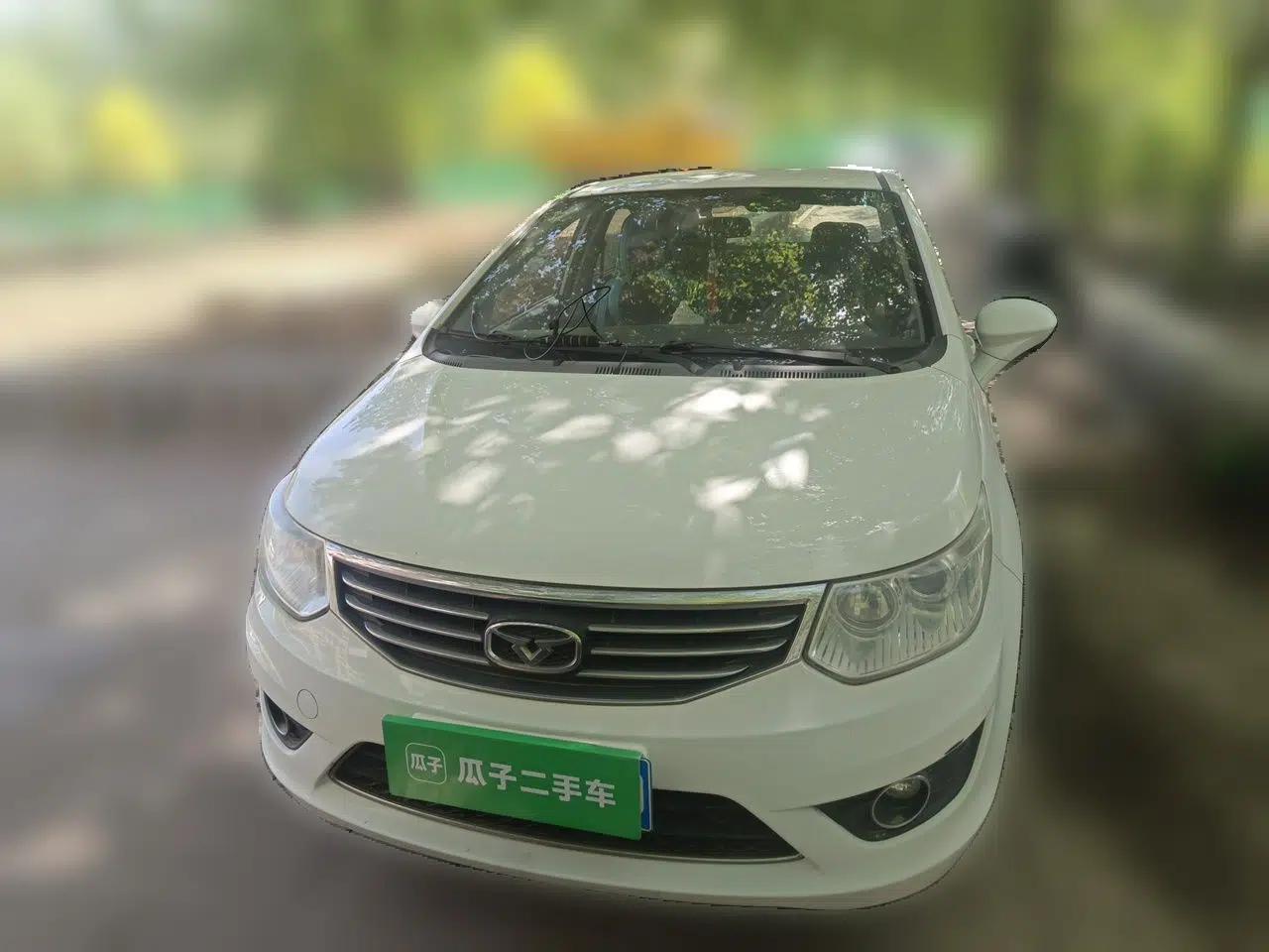 Cowin C3 2015 1.5L Manual Gold Diamond Edition — миниатюра 2