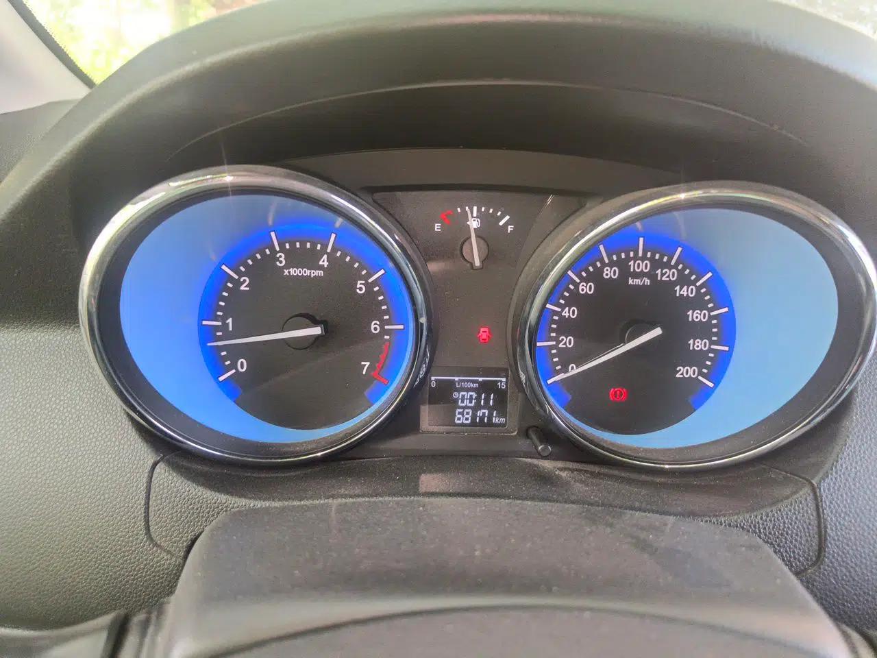 Cowin C3 2015 1.5L Manual Gold Diamond Edition — миниатюра 12