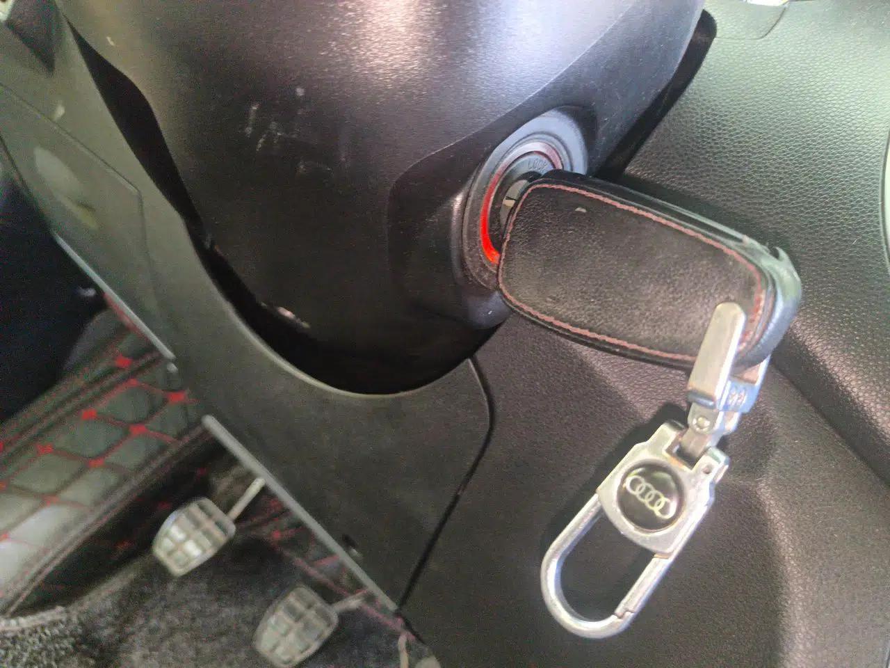 Cowin C3 2015 1.5L Manual Gold Diamond Edition — миниатюра 9