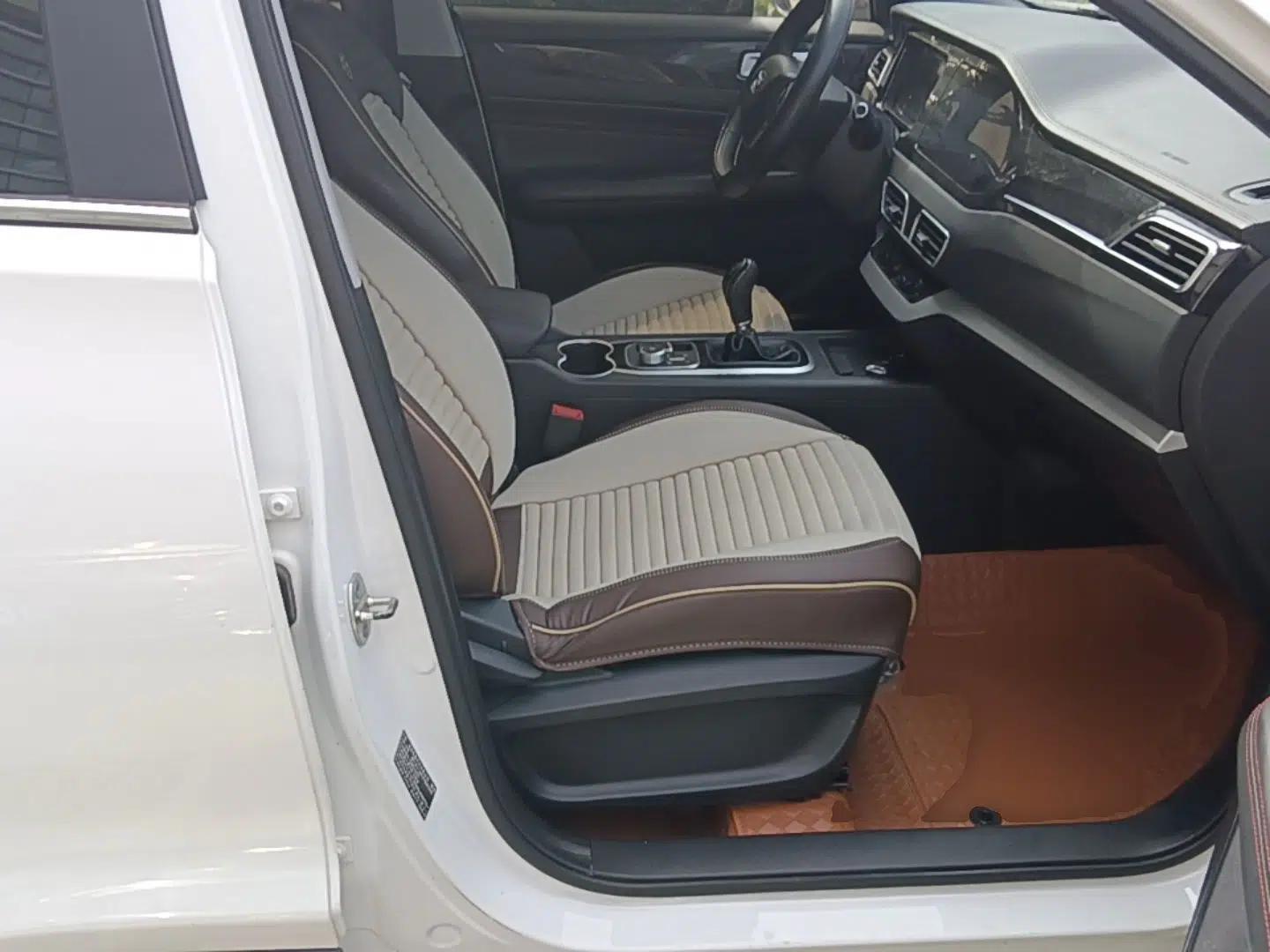 Cowin Xuanjie 2020 1.5L Manual Trendy — миниатюра 23
