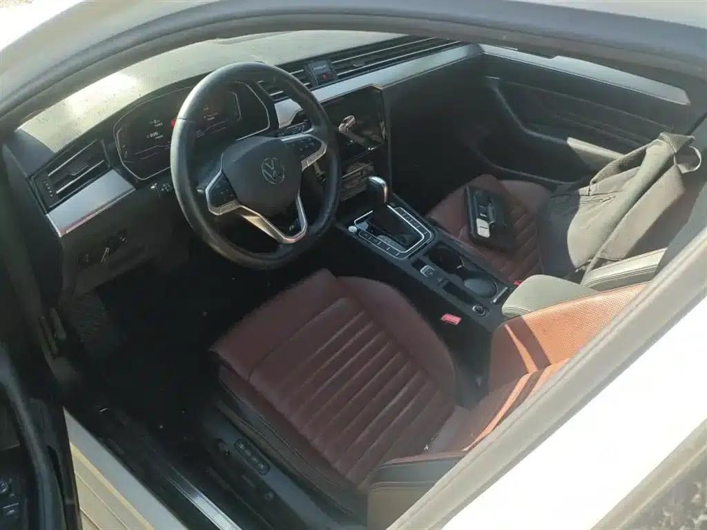 Passat Variant 2021 2.0T Long Range Edition — миниатюра 5