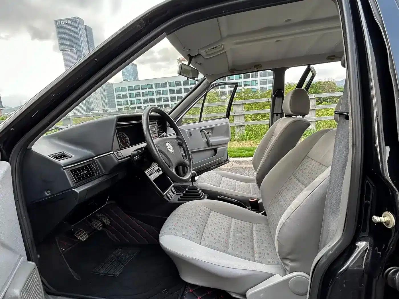 Santana Classic 2008 Model 1.8 Manual — миниатюра 7