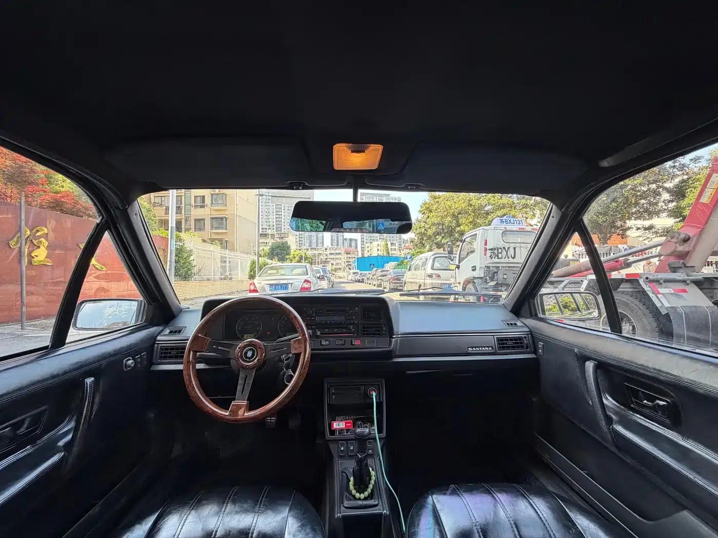 Santana Classic 2008 Model 1.8 Manual — миниатюра 9