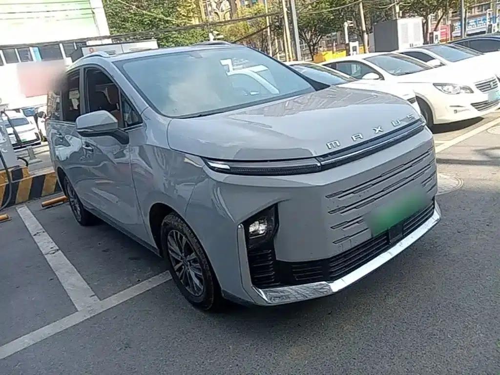 Maxus G50 Plug-in Hybrid 2025 Navigator Edition — миниатюра 4