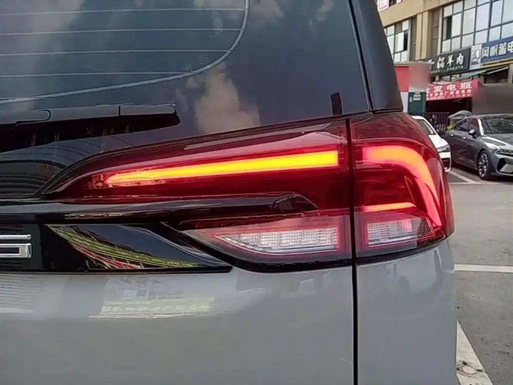 Maxus G50 Plug-in Hybrid 2025 Navigator Edition — миниатюра 8