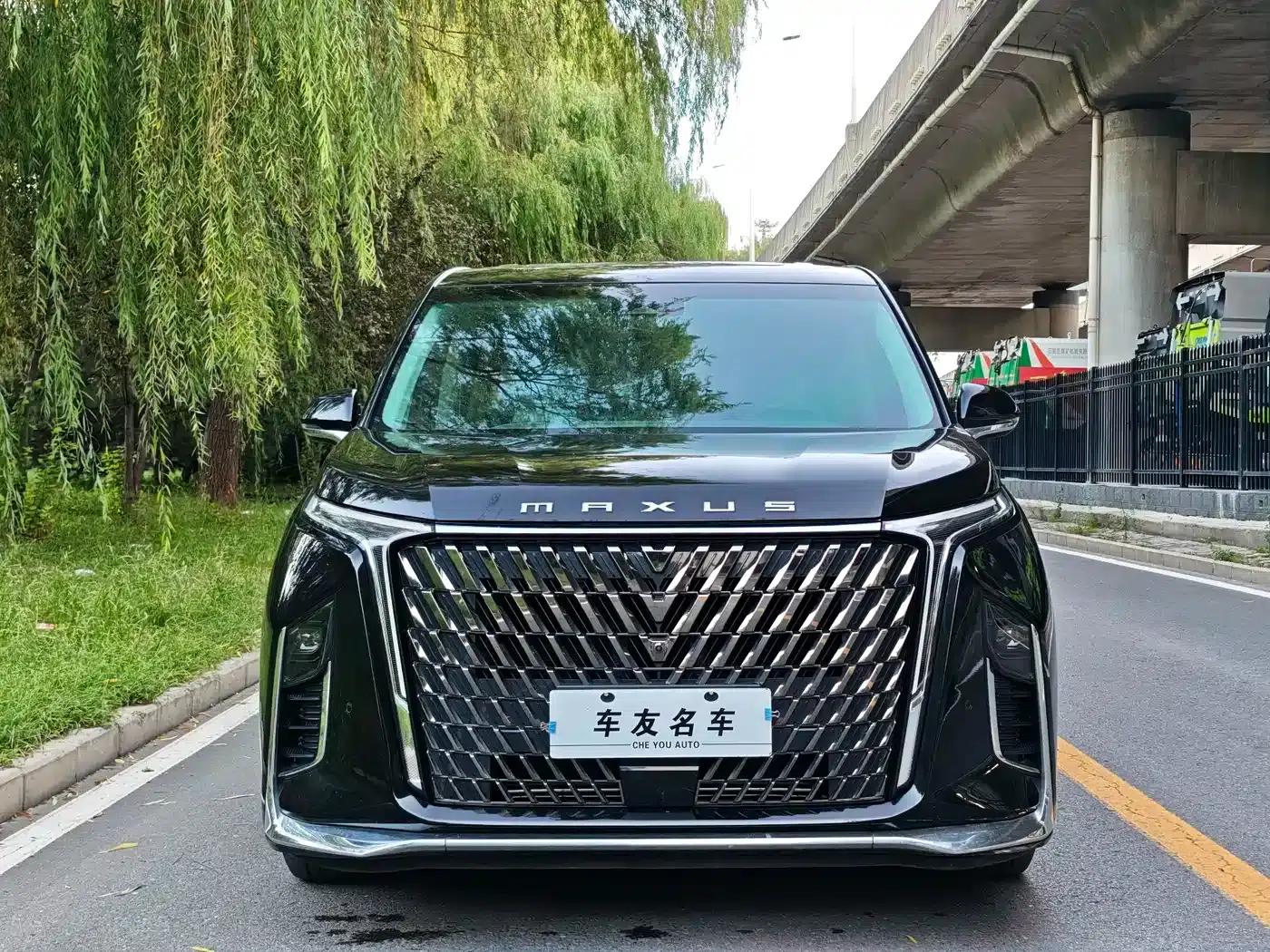 Maxus G90 2023 2.0T Interstellar 7-Seater Edition — миниатюра 2