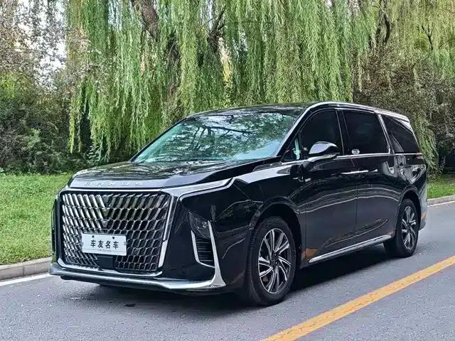 Maxus G90 2023 2.0T Interstellar 7-Seater Edition