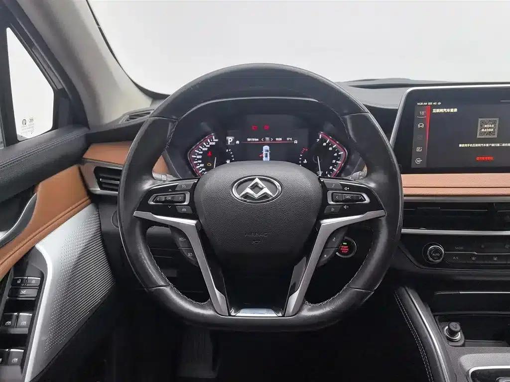 SAIC MAXUS D90 2017 2.0T Automatic 4WD Sirius — миниатюра 14