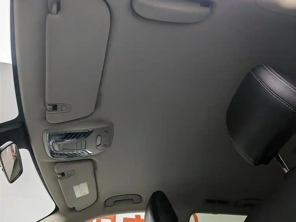 SAIC MAXUS D90 2017 2.0T Automatic 4WD Sirius — миниатюра 15