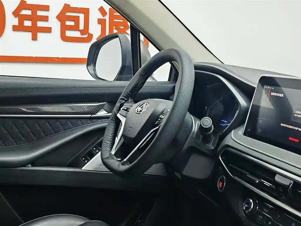 SAIC MAXUS D90 2017 2.0T Automatic 4WD Sirius — миниатюра 5