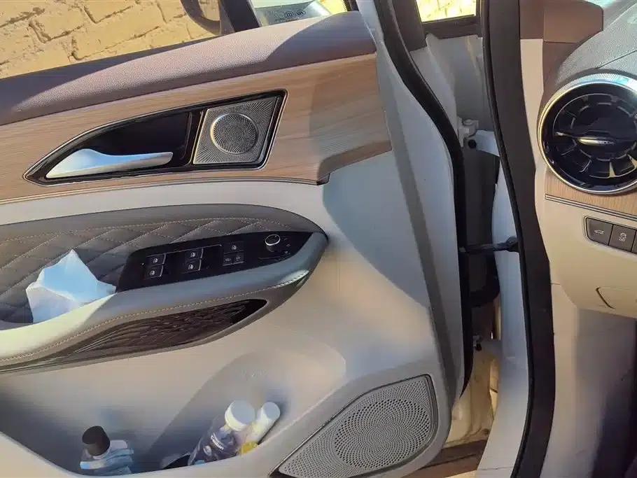Fengxing Yacht 2022 1.5T DCT Wave Chaser Edition — миниатюра 7