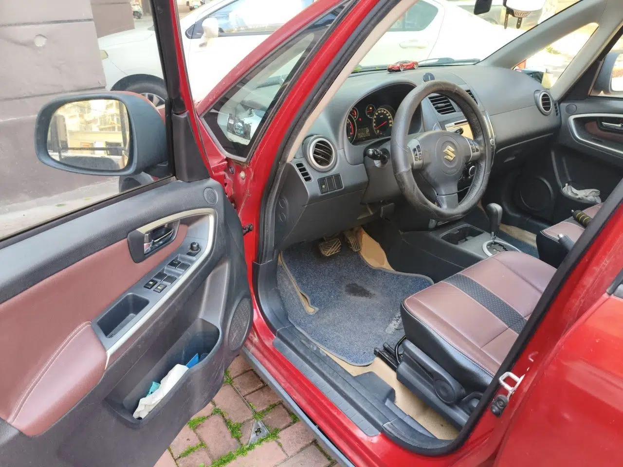 Suzuki SX4 2013 Koleos 1.6L Automatic Sport Model — миниатюра 17