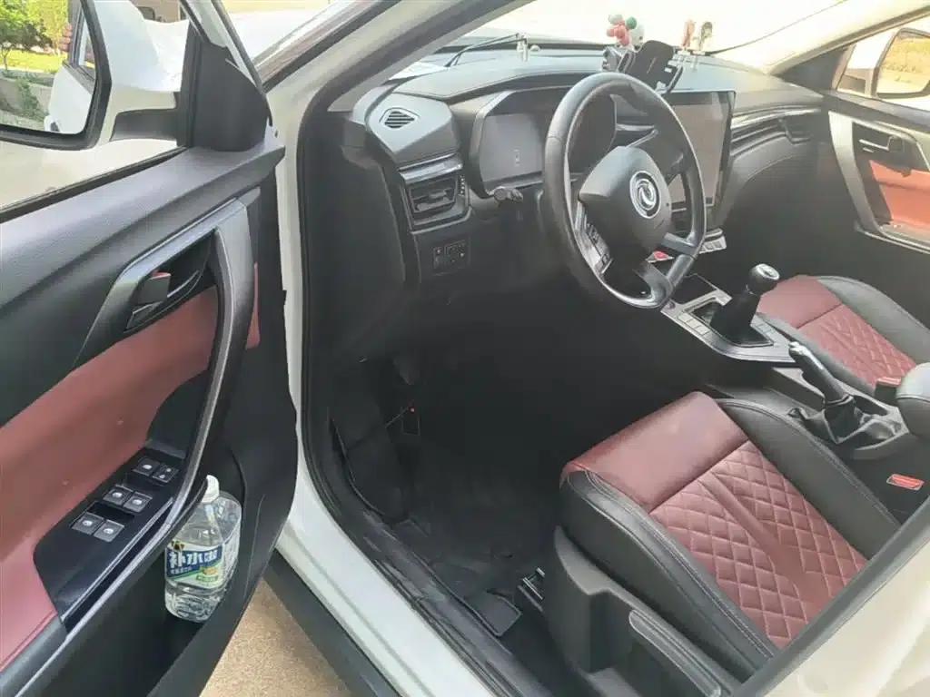 Fengxing T5 2020 1.6L Manual Premium Edition (National VI Emission Standard) — миниатюра 16