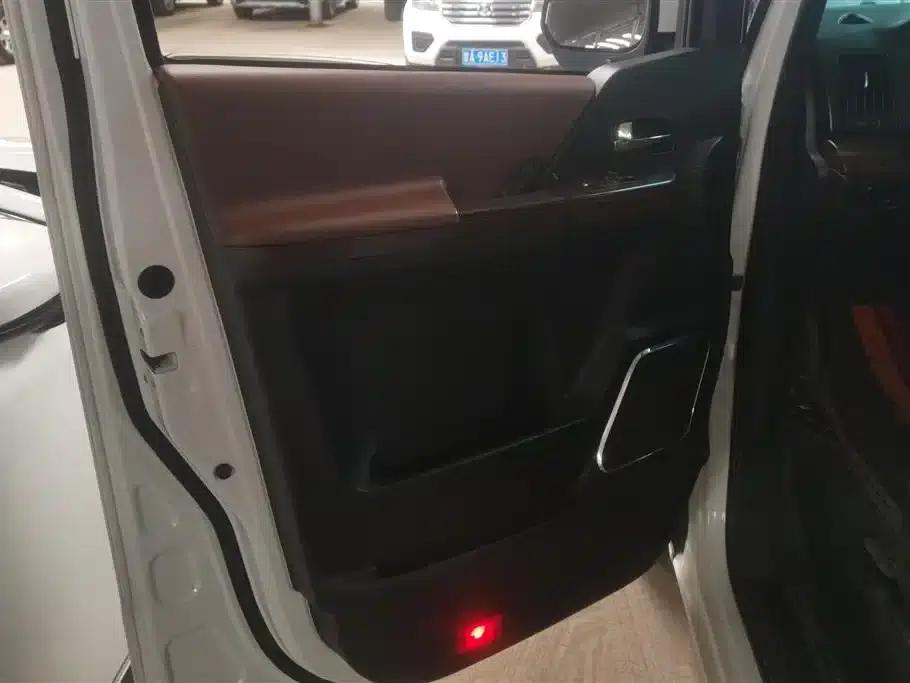 Fengxing CM7 2016 2.0T Automatic Flagship Edition — миниатюра 7