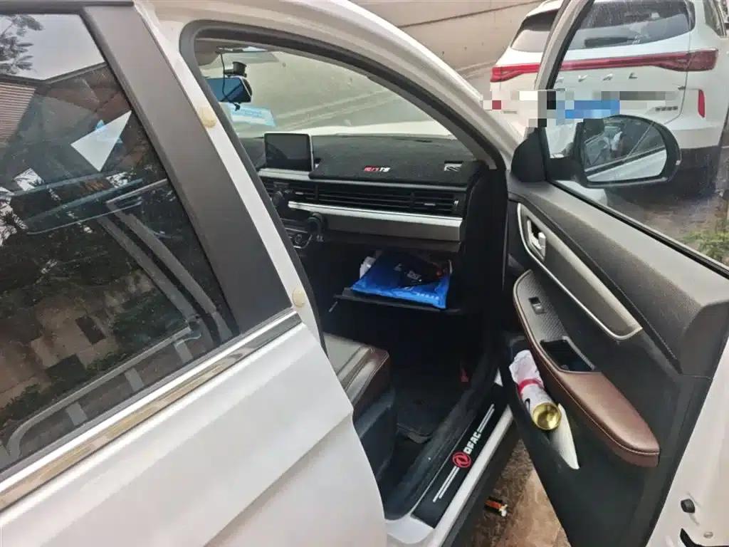 Fengxing T5L 2020 Facelift 1.5T Automatic Luxury 7-Seater — миниатюра 22