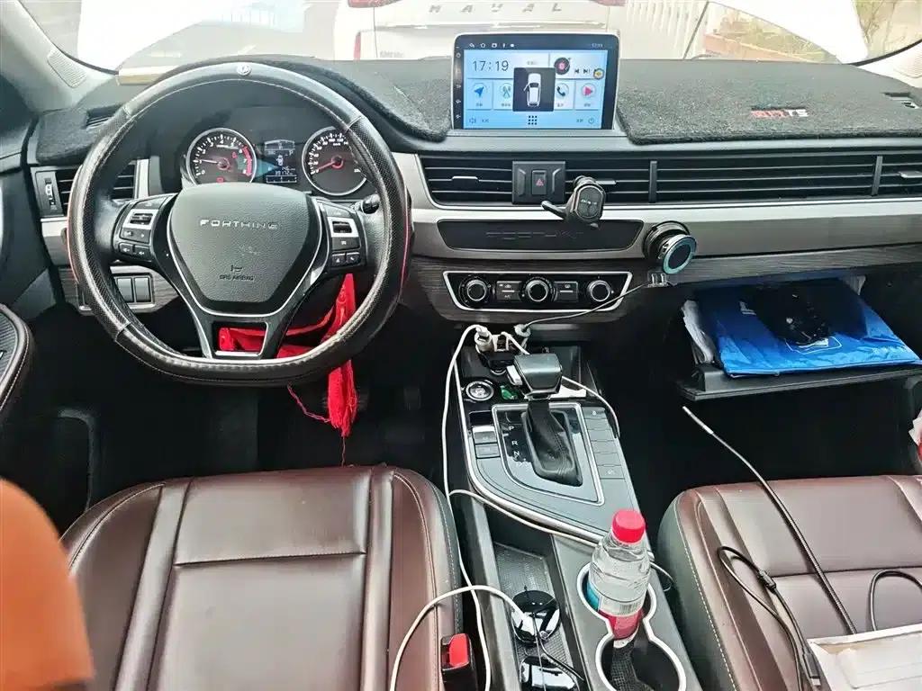 Fengxing T5L 2020 Facelift 1.5T Automatic Luxury 7-Seater — миниатюра 6