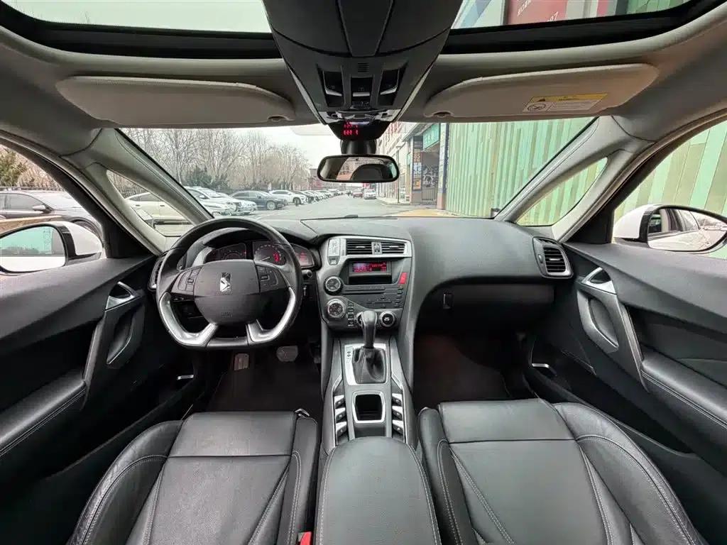 DS 5 2014 1.6T Elegant Edition THP160 — миниатюра 4