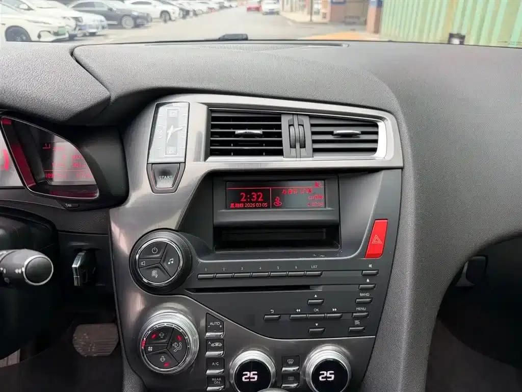 DS 5 2014 1.6T Elegant Edition THP160 — миниатюра 6