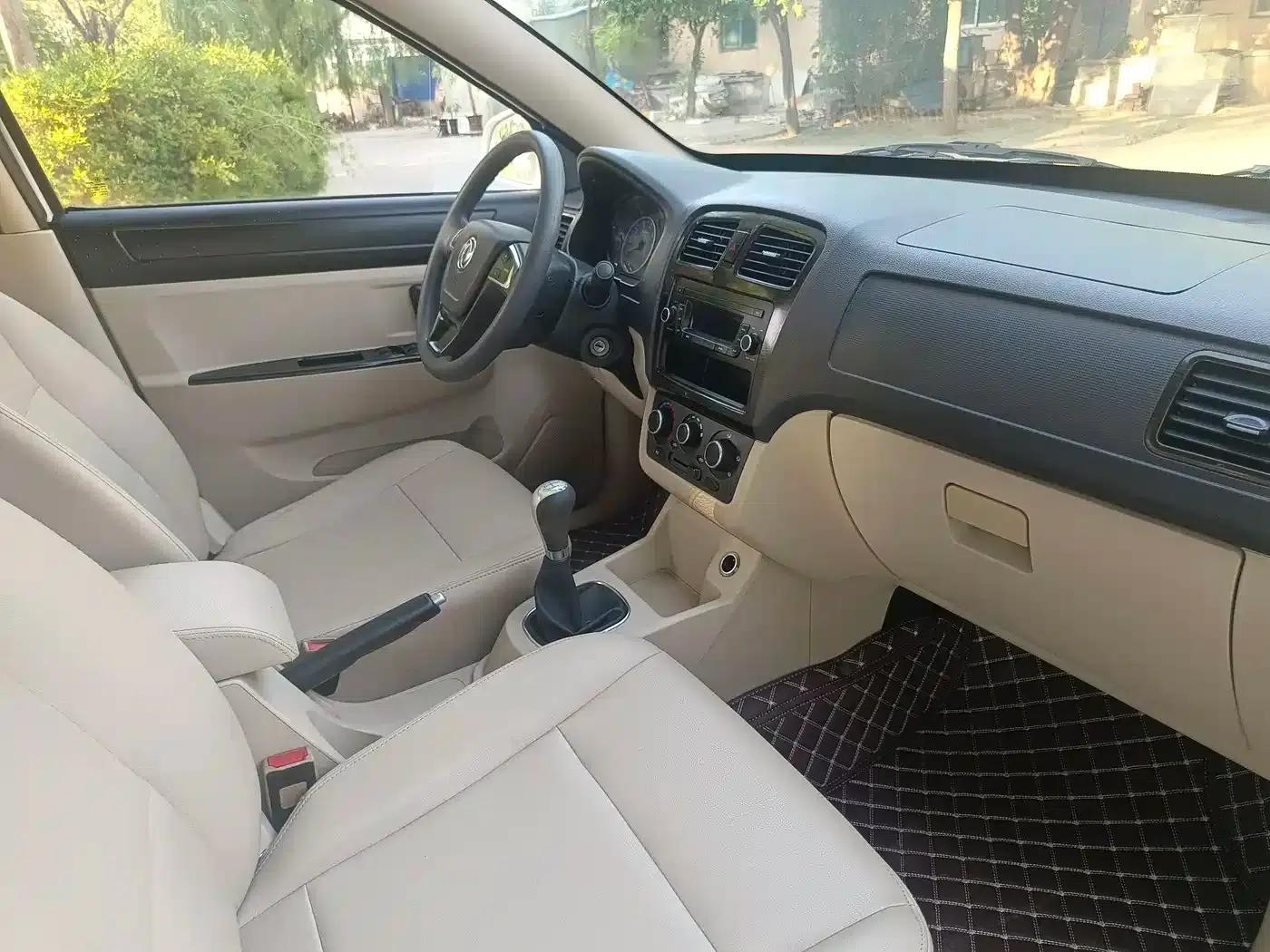 Fengguang 370 2016 Model 1.5L Manual Standard II 7-Seater — миниатюра 8