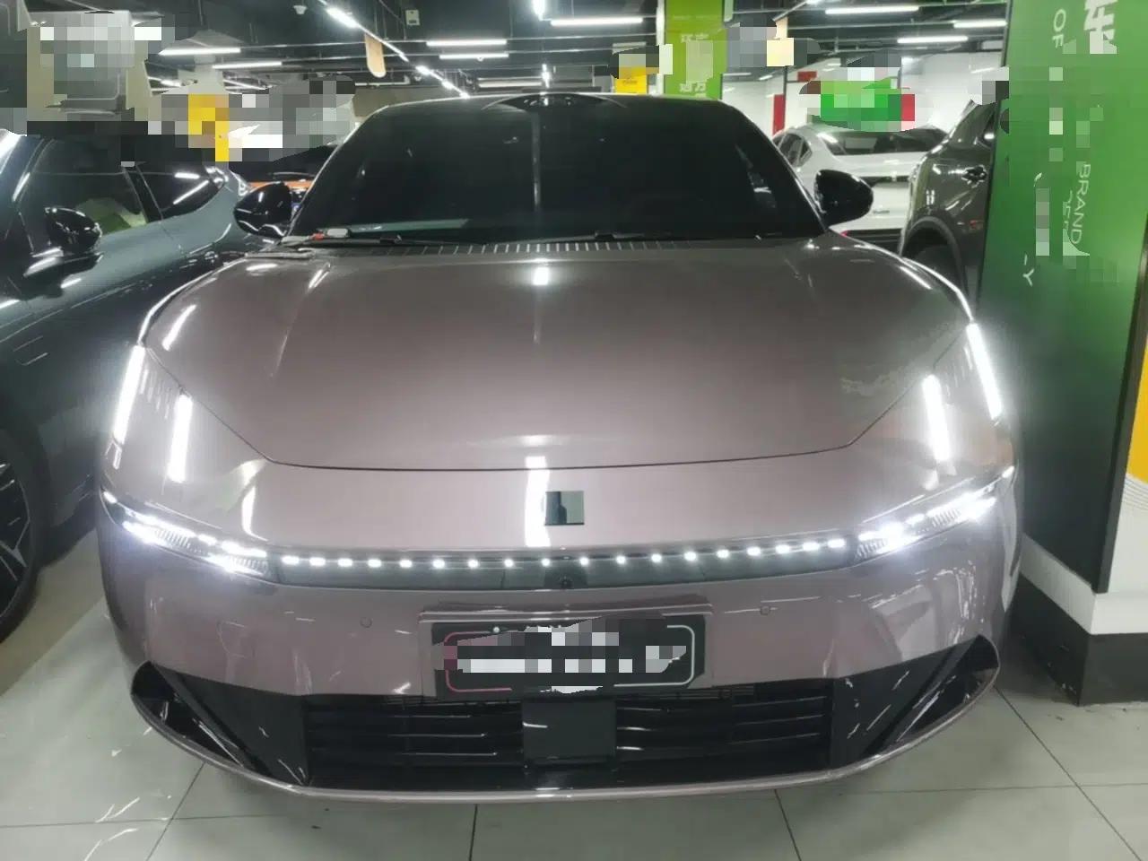 Lynk & Co 10 EM-P 2025 Model 120 Four-Wheel Drive Ultra — миниатюра 2