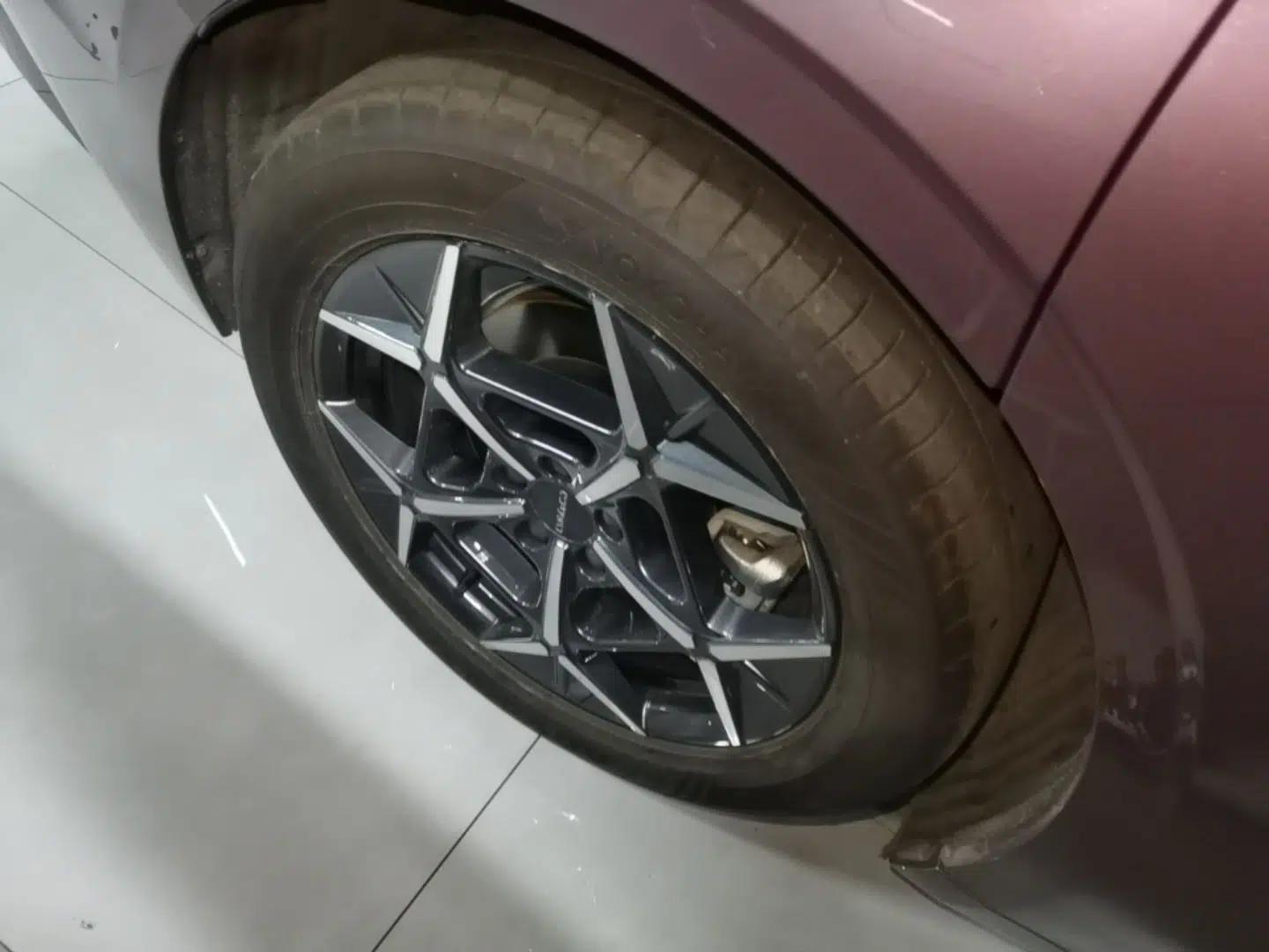 Lynk & Co 10 EM-P 2025 Model 120 Four-Wheel Drive Ultra — миниатюра 10