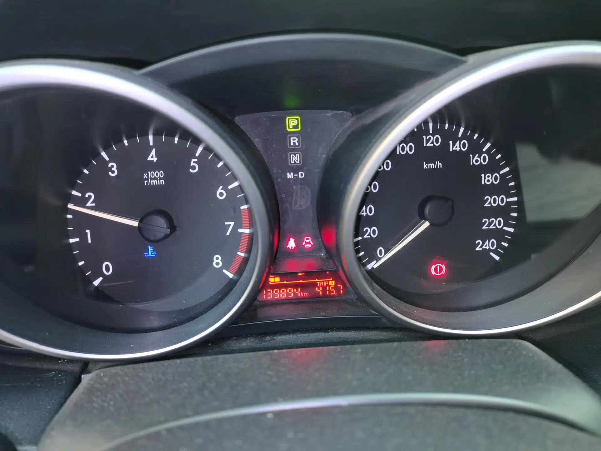 Mazda 5 2013 2.0L Automatic Comfort Edition — миниатюра 12