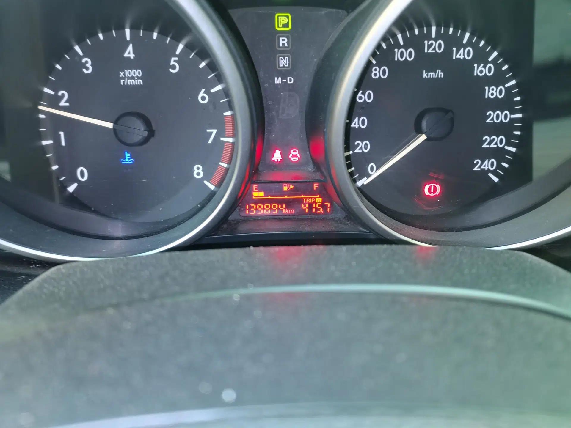 Mazda 5 2013 2.0L Automatic Comfort Edition — миниатюра 13