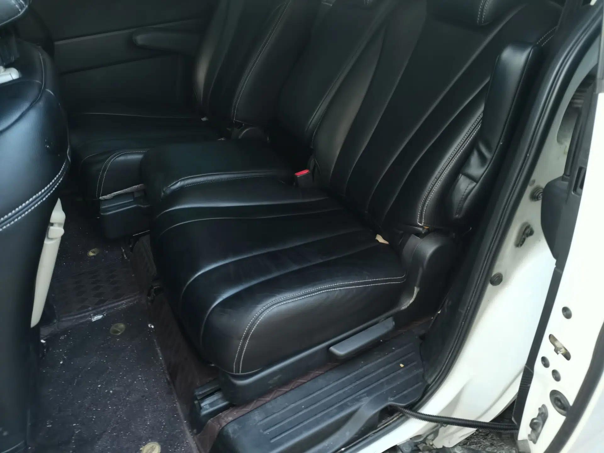 Mazda 5 2013 2.0L Automatic Comfort Edition — миниатюра 18