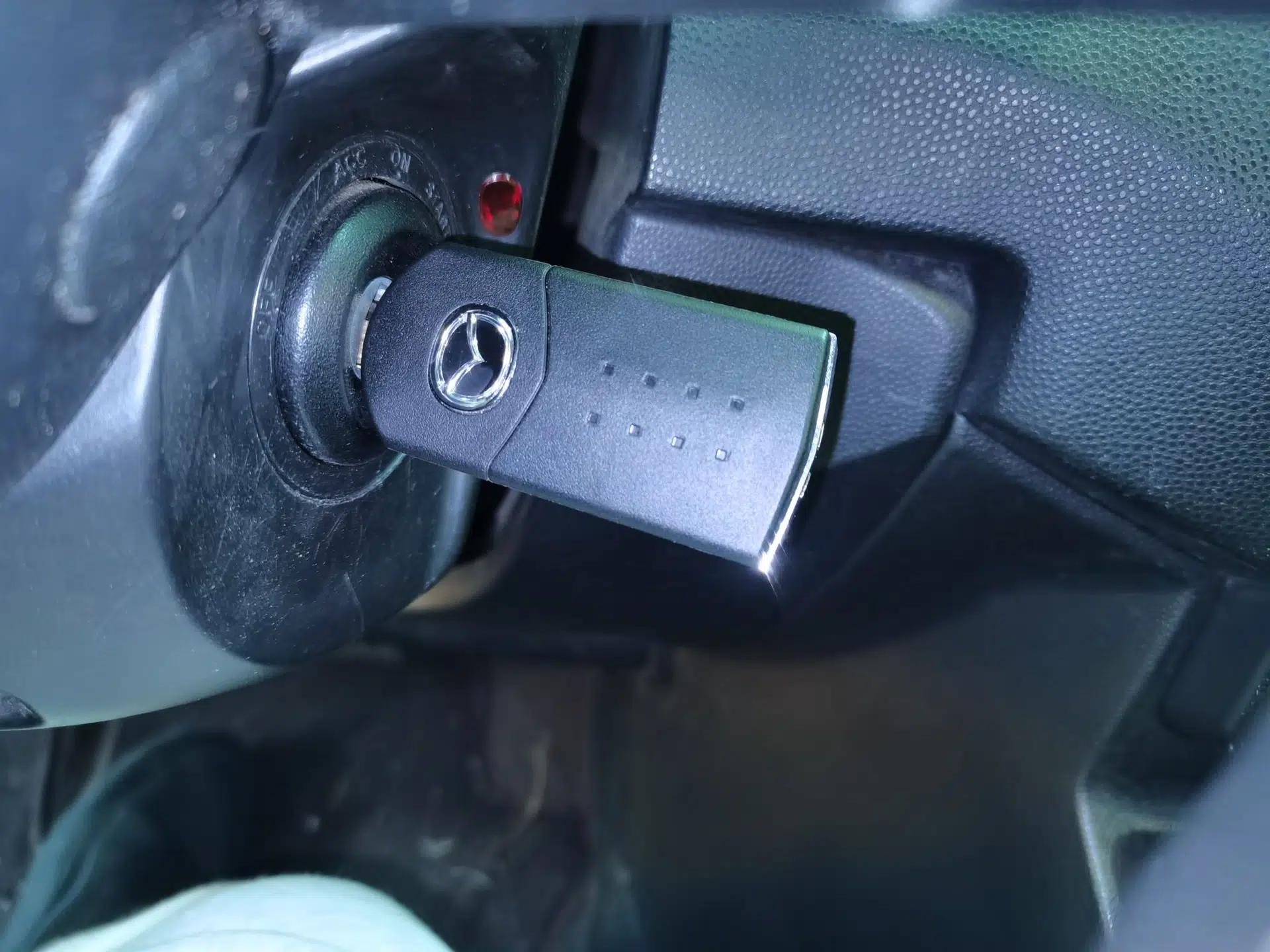 Mazda 5 2013 2.0L Automatic Comfort Edition — миниатюра 9