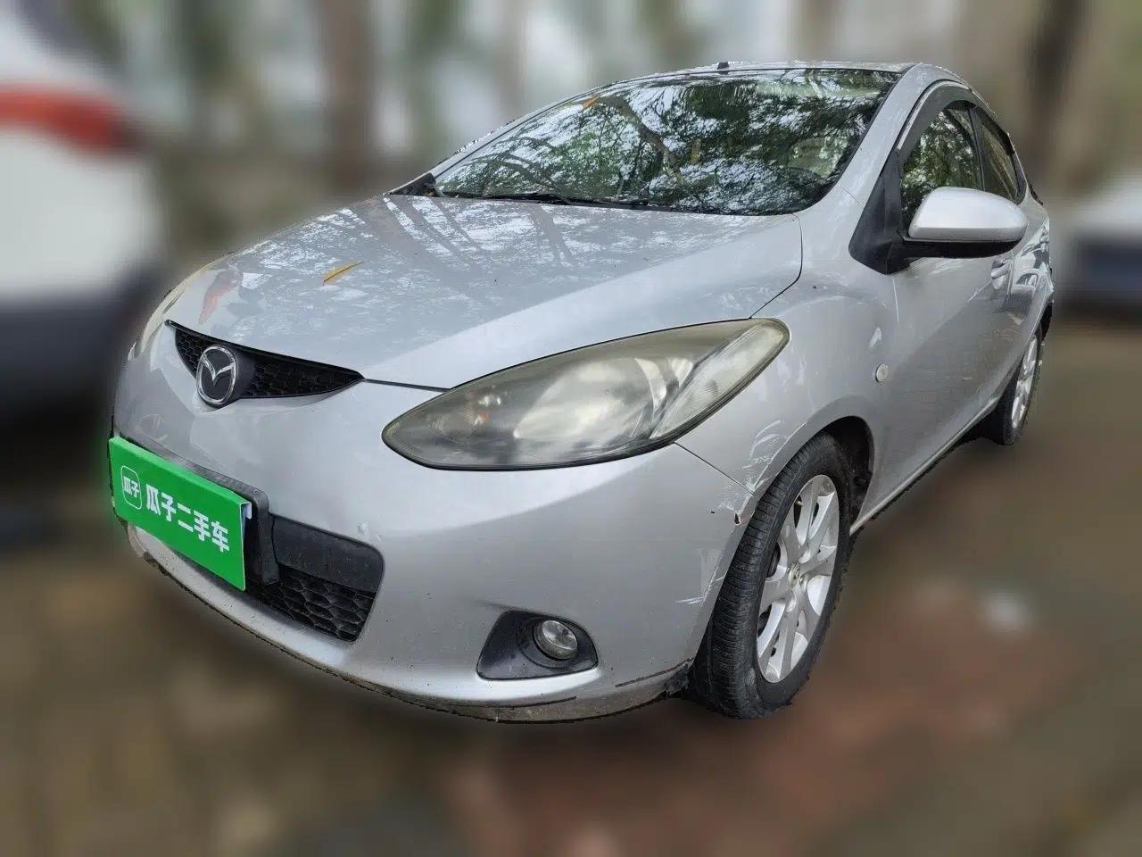 Mazda 2 2011 Xuan Dong 1.5L Automatic Luxury Edition — миниатюра 1