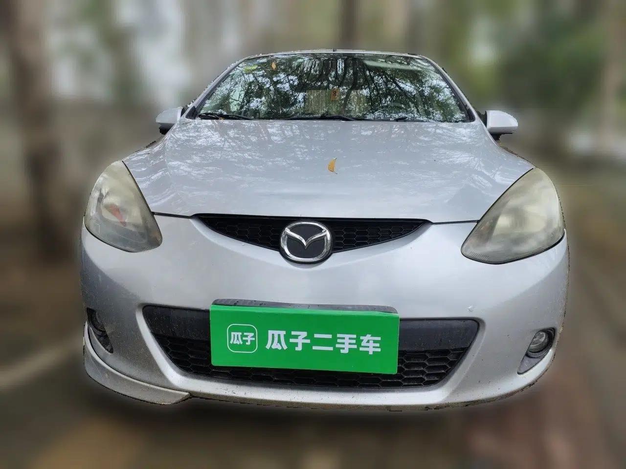 Mazda 2 2011 Xuan Dong 1.5L Automatic Luxury Edition — миниатюра 2