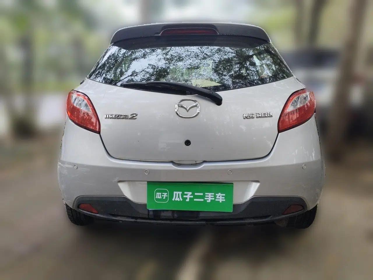 Mazda 2 2011 Xuan Dong 1.5L Automatic Luxury Edition — миниатюра 5
