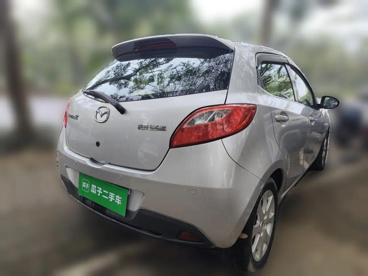 Mazda 2 2011 Xuan Dong 1.5L Automatic Luxury Edition — миниатюра 6