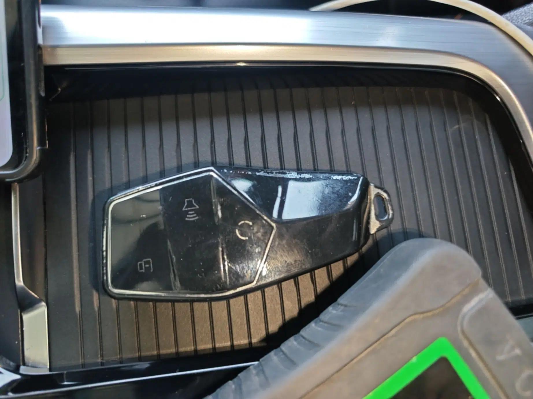 MG ONE 2022 α-Smart Sports Series 1.5T Standard Edition — миниатюра 12