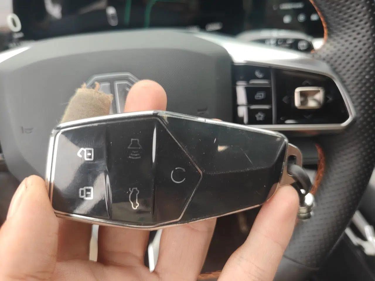 MG ONE 2022 α-Smart Sports Series 1.5T Standard Edition — миниатюра 9