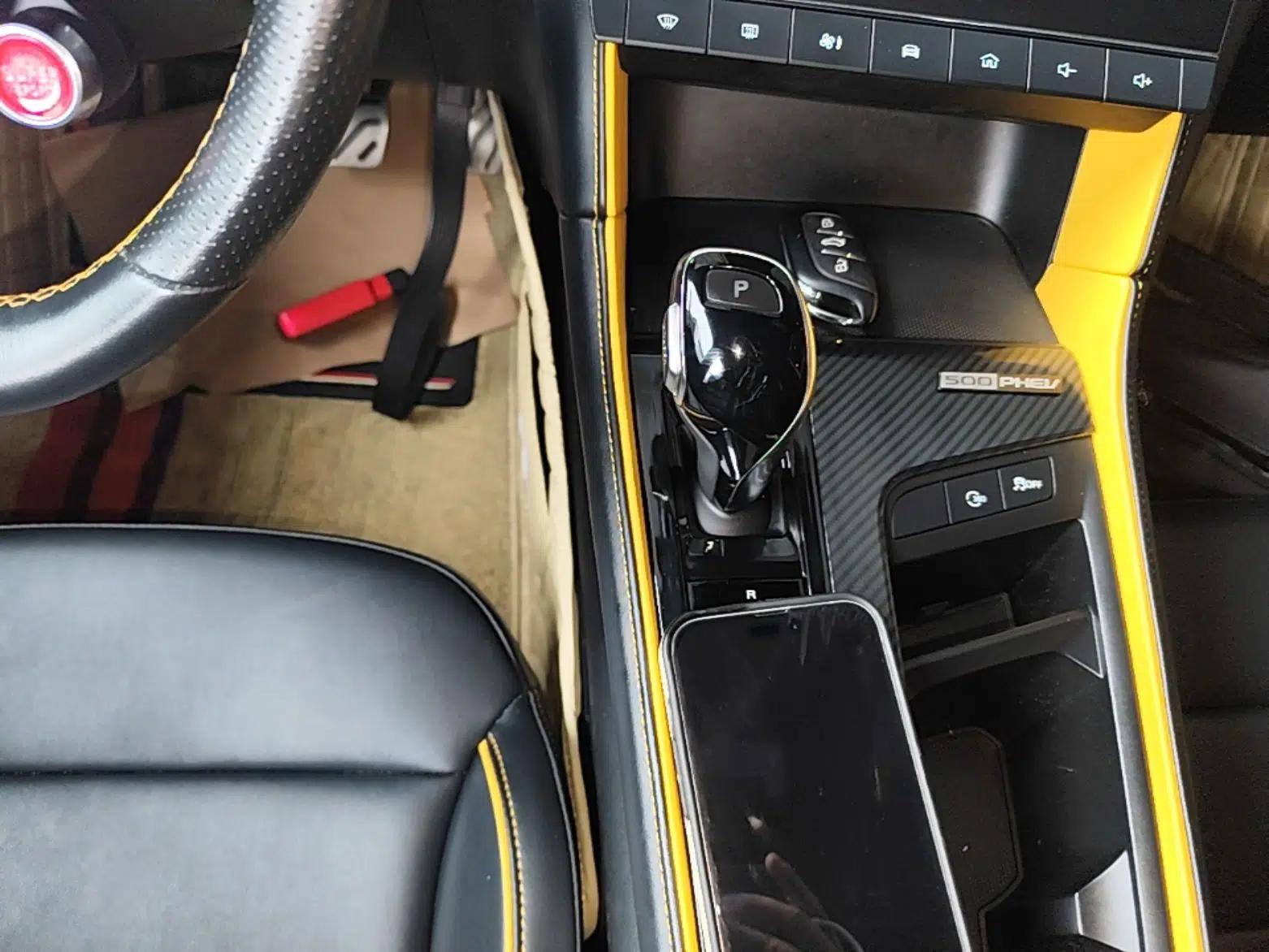 MG 6 New Energy 2020 1.5T Hybrid Trophy Flagship Edition — миниатюра 17