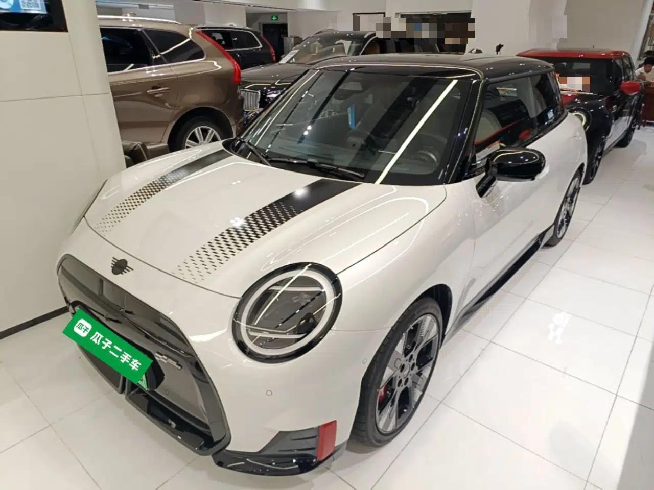 MINI Electric COOPER JCW 2025 JOHN COOPER WORKS — миниатюра 1