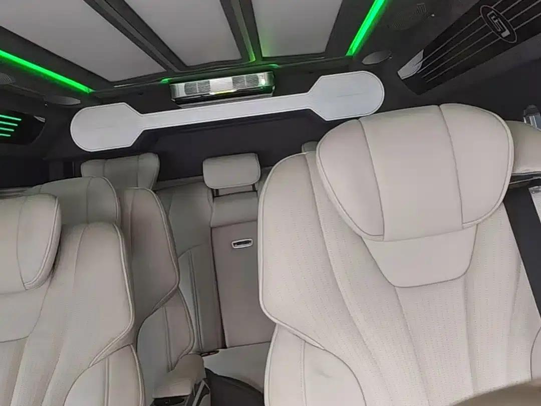 2022 HIACE 3.5L Middle East Edition — миниатюра 3