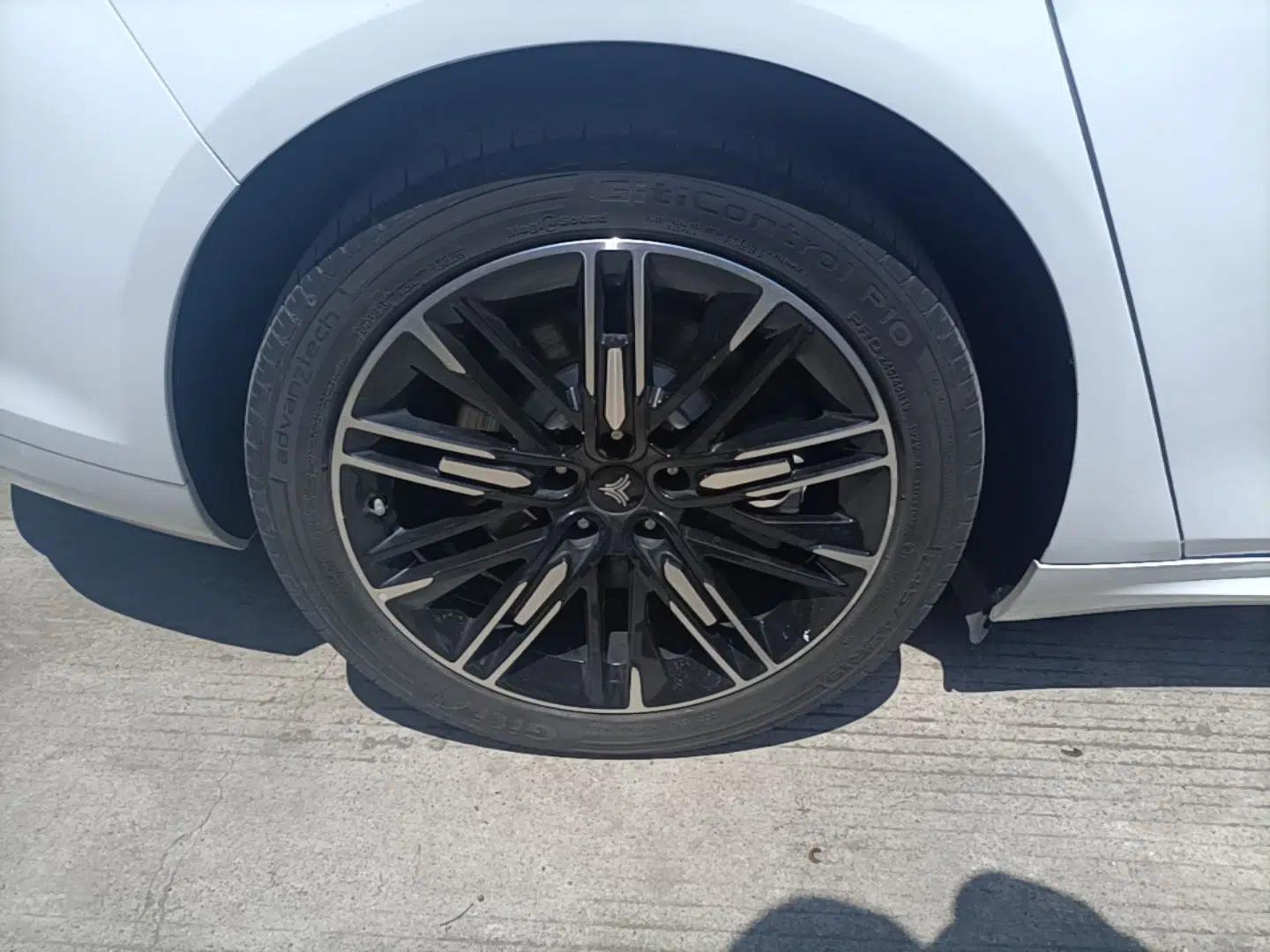 NETA S 2023 Pure Electric 520km Rear-Drive Lite Version — миниатюра 10