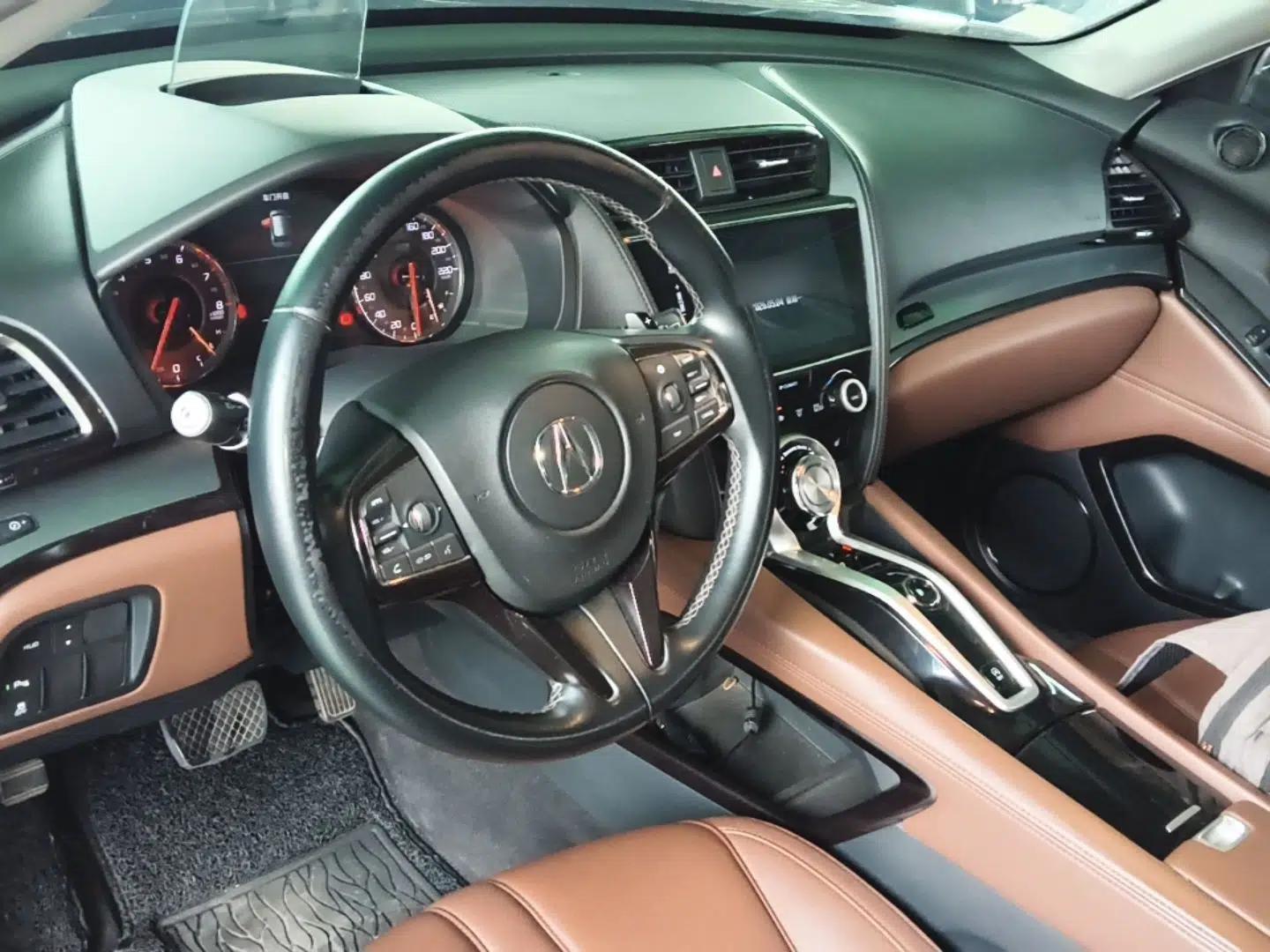 Acura CDX 2016 1.5T Two-Wheel Drive Deluxe Edition — миниатюра 13