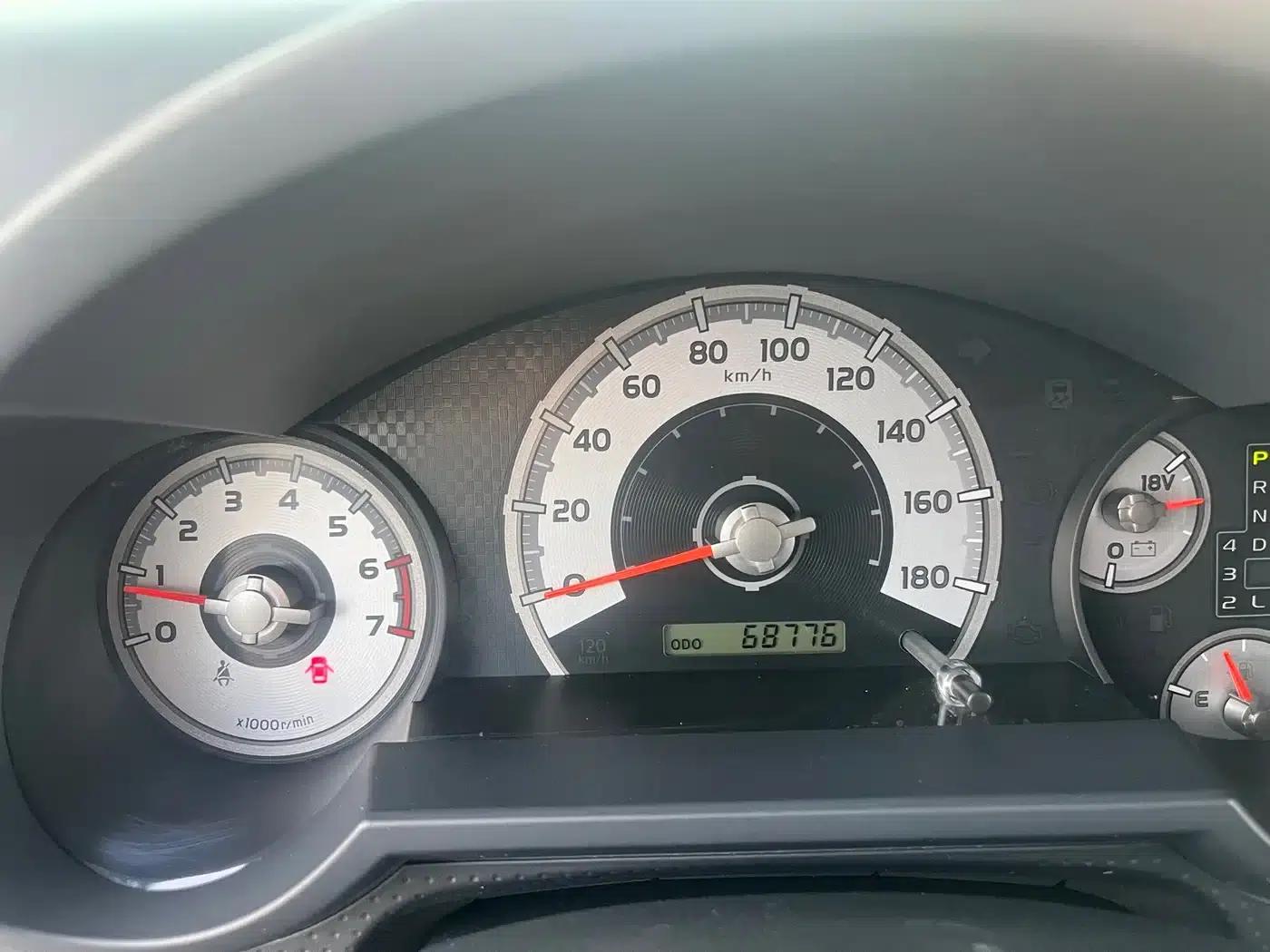 2019 FJ Cruiser 4.0L Dual Airbags, Dual Fuel Tanks, Air Pump Middle East Version — миниатюра 18