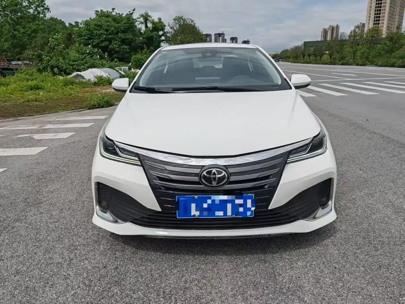 2023 Avalon 2.0L Elite Edition — миниатюра 2