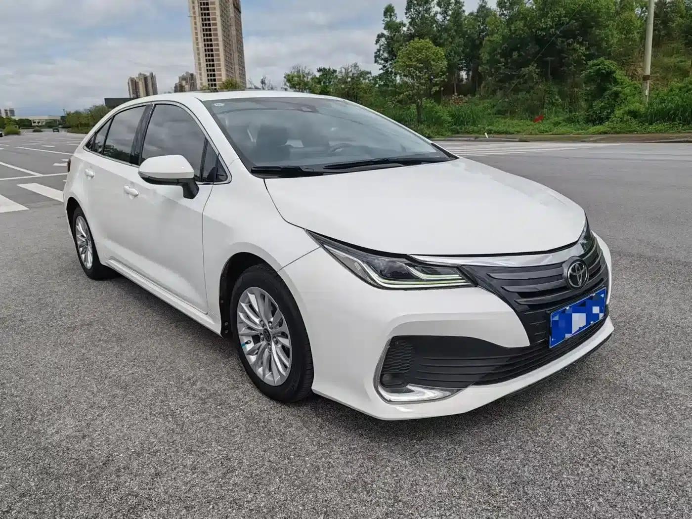 2023 Avalon 2.0L Elite Edition — миниатюра 3