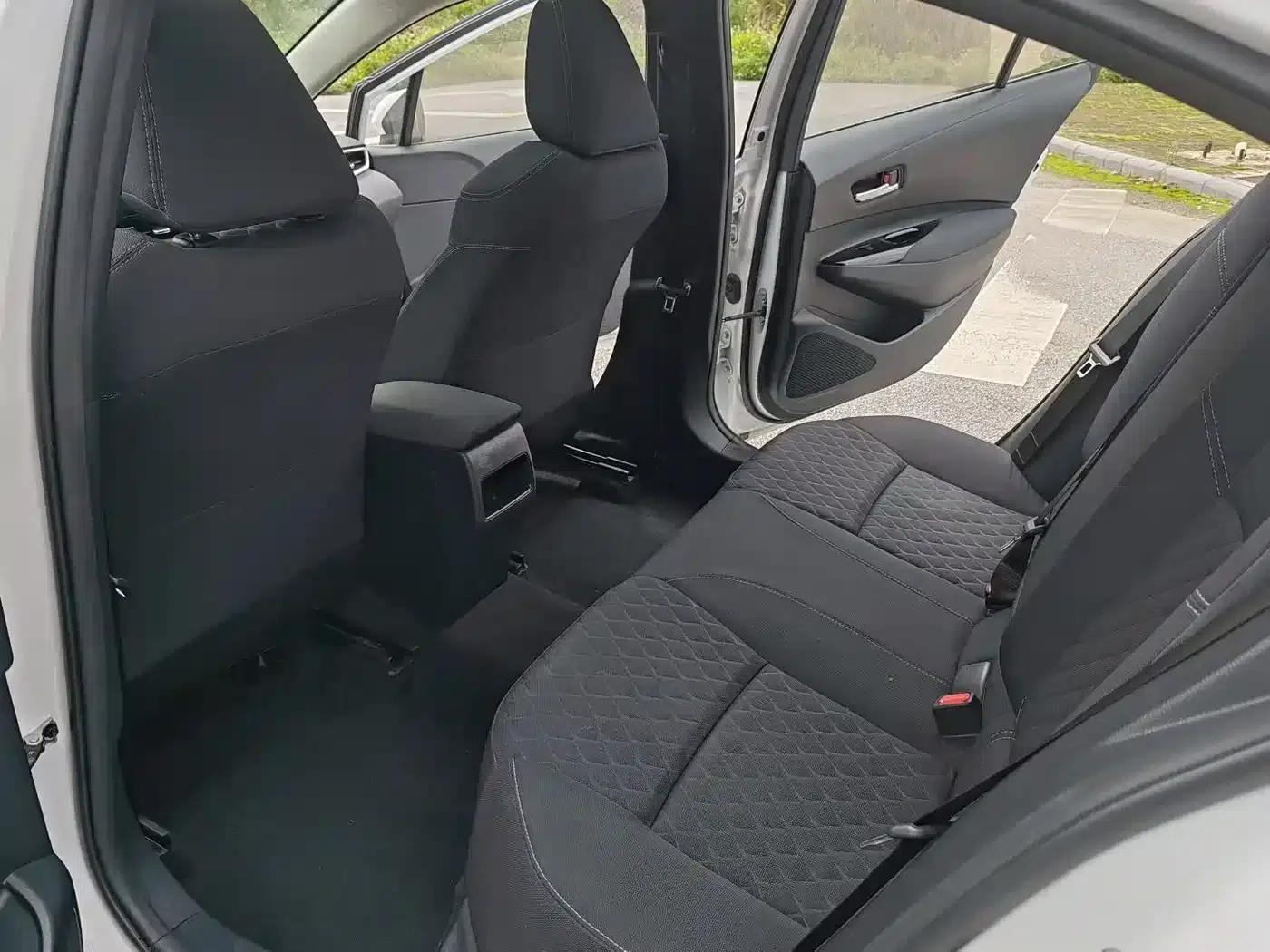 2023 Avalon 2.0L Elite Edition — миниатюра 4
