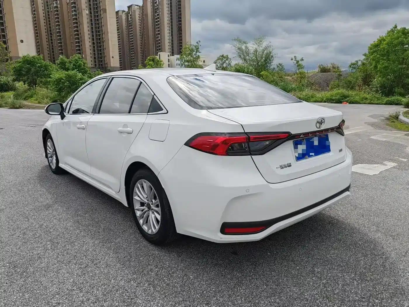 2023 Avalon 2.0L Elite Edition — миниатюра 9
