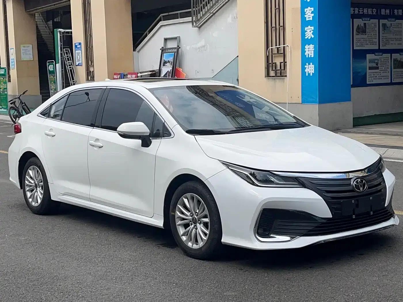2023 Avalon 2.0L Elite Edition — миниатюра 1
