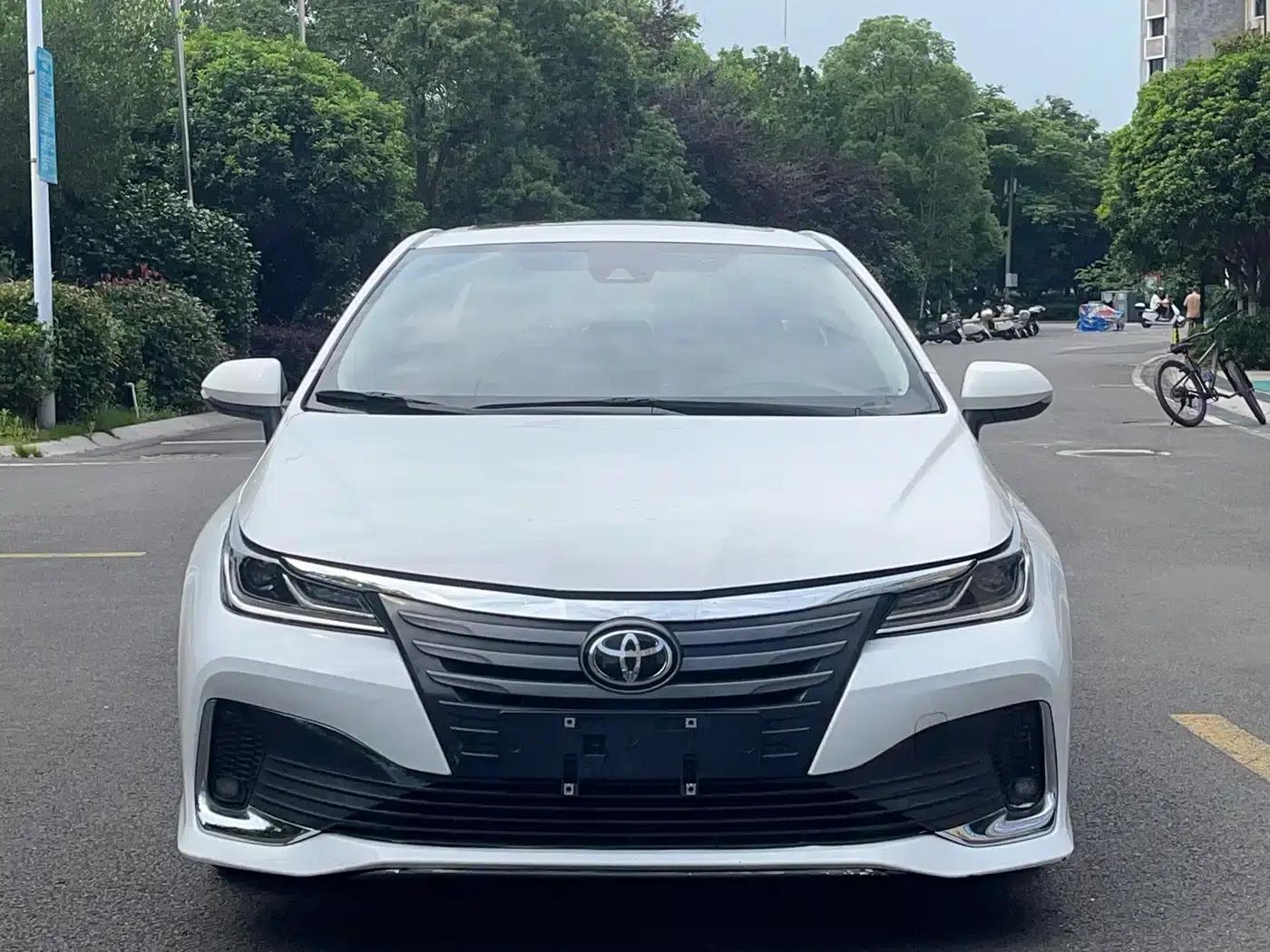 2023 Avalon 2.0L Elite Edition — миниатюра 2