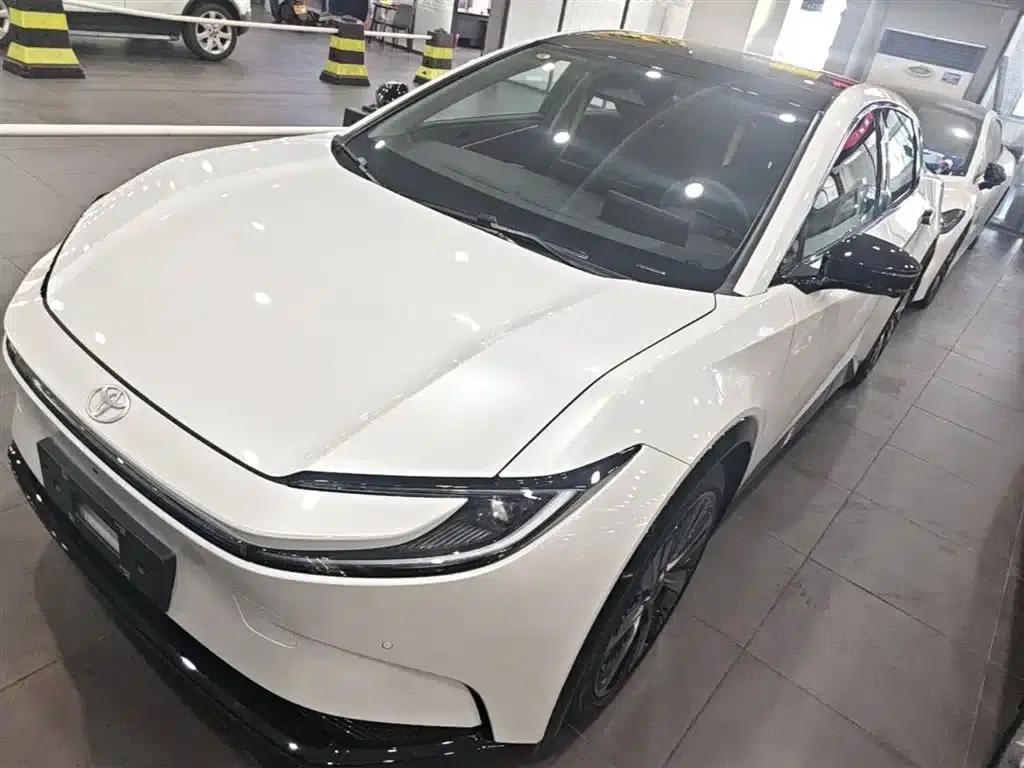 Toyota BZ5 2025 550 PRO — миниатюра 1